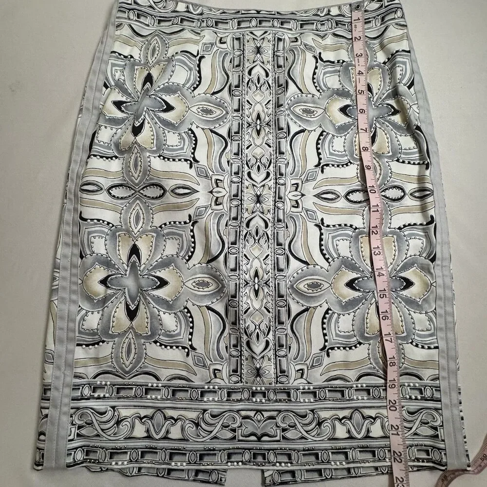 White House Black Market Women’s Pencil Skirt 6 Studded Floral Career Classic